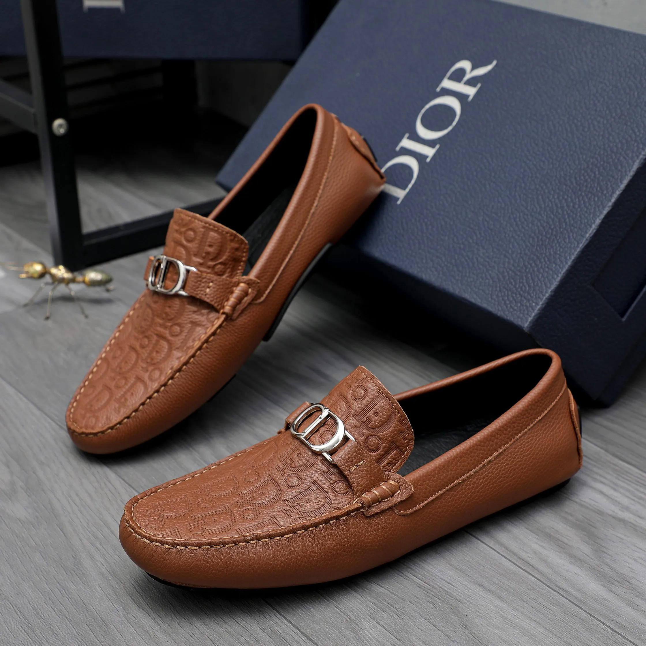 Men's shoes 💰400 Product trademark: Dior "Dior" casual slip-on shoes Regular size: 38-45 (45 is custom-made and non-returnable) Product materials: Selected cowhide embossed upper, pigskin lining, rubber outsole